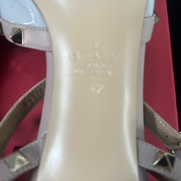 Valentino Rockstud Caged Pumps Pale Blue/Gray used in a size 42 65mm - Picture 3 of 15